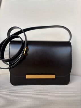 KHAITE LEATHER SHOULDER BAG
BRAND NEW WITH TAGS
